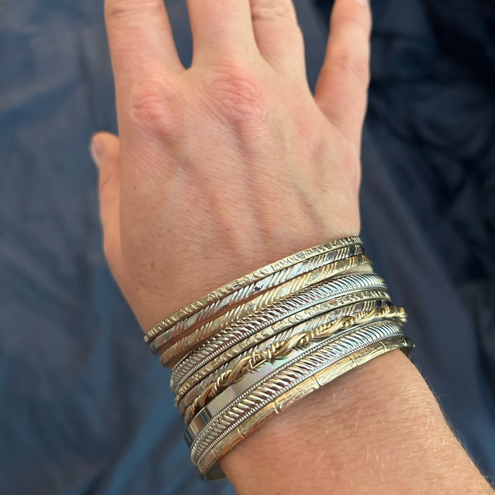 22 stackable bracelets - Picture 3 of 3